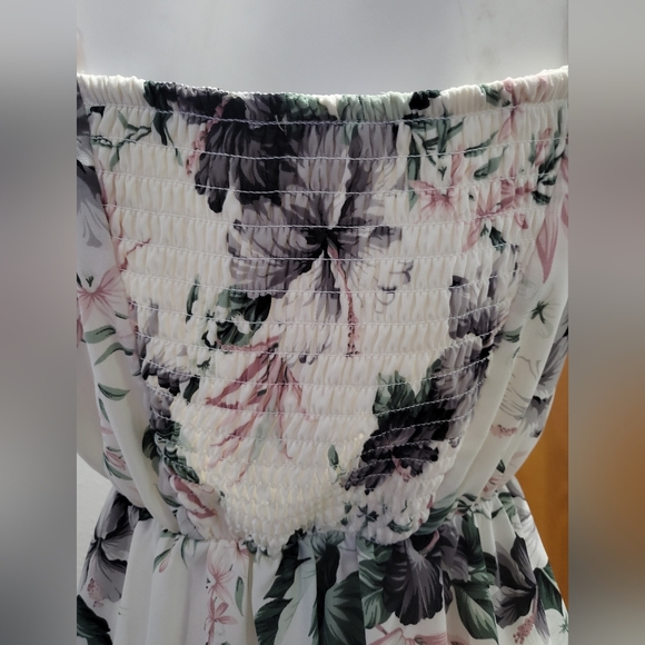 Multi color floral pattern A line slip on mini dress. - Picture 4 of 5